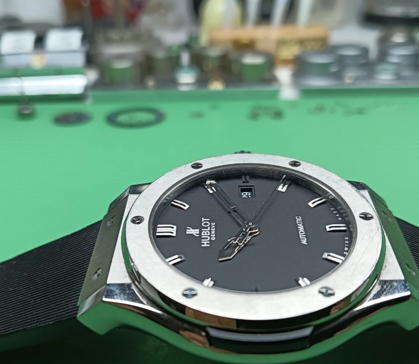 Relógio Hublot em detalhe