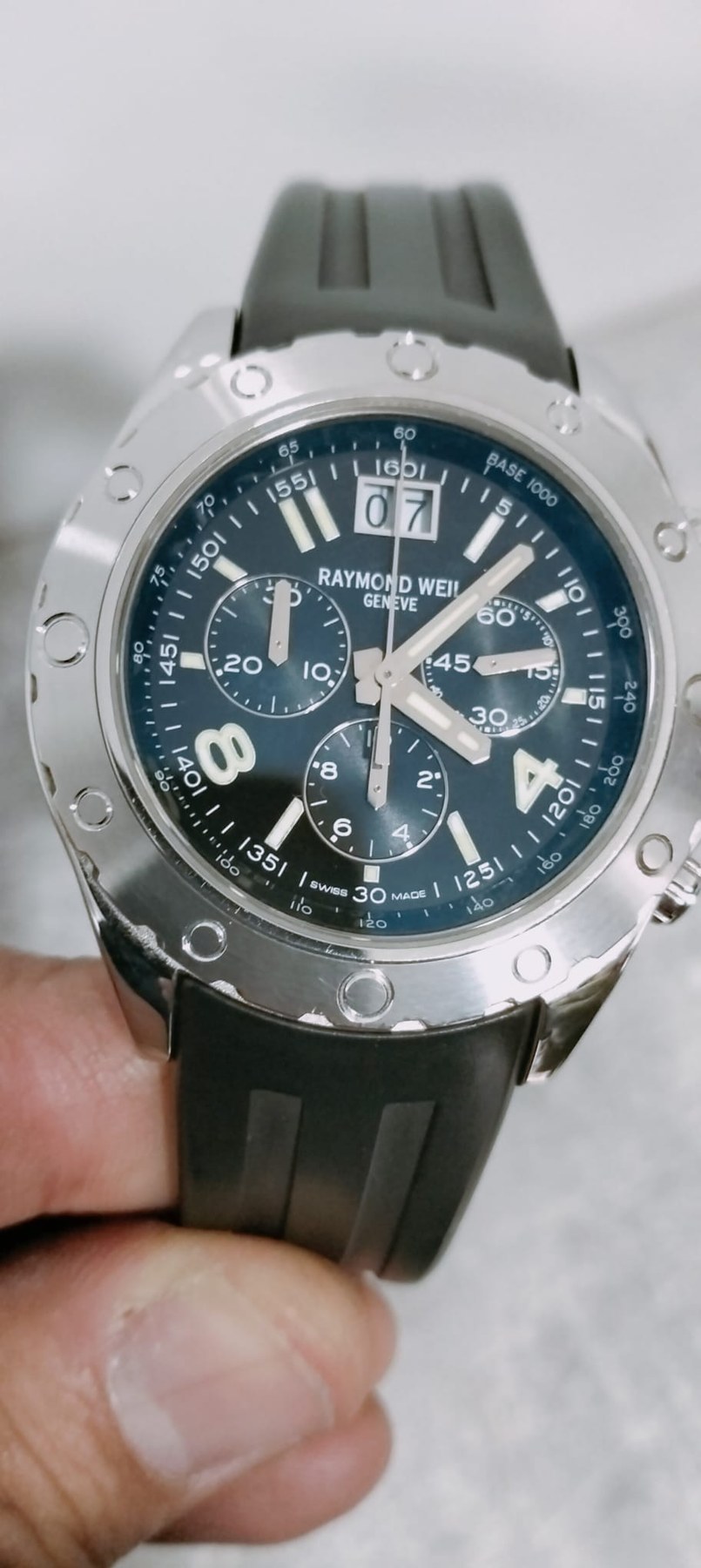 Relógio Raymond Weil em detalhe